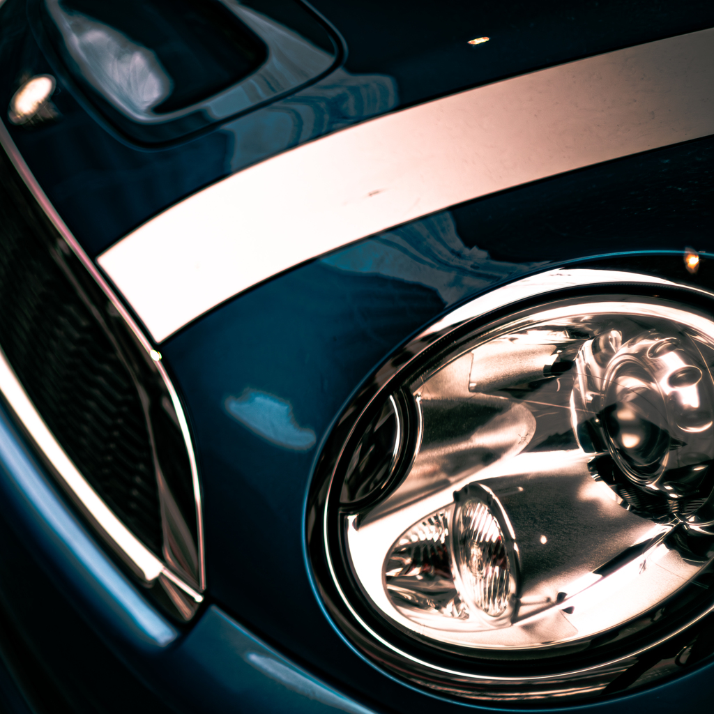 車もバイクも丸目が好み