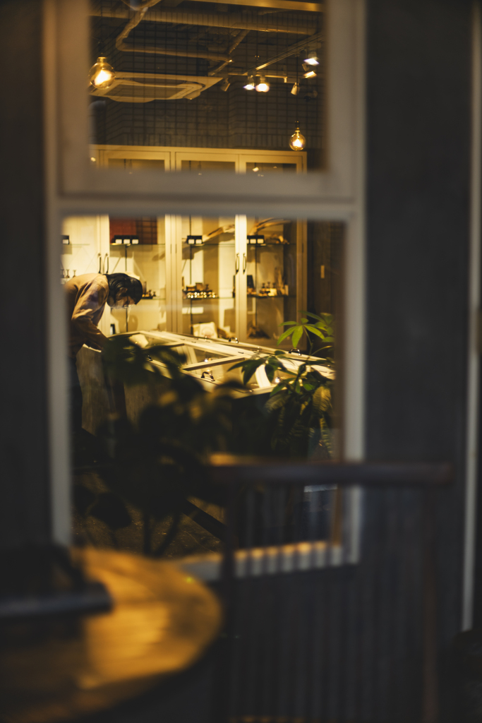 お仕事中の店員さん