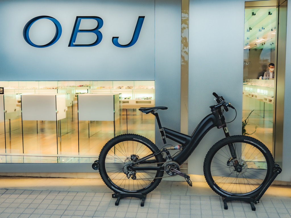 眼鏡屋さんにあったマウテンバイク