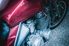 高騰している空冷四発