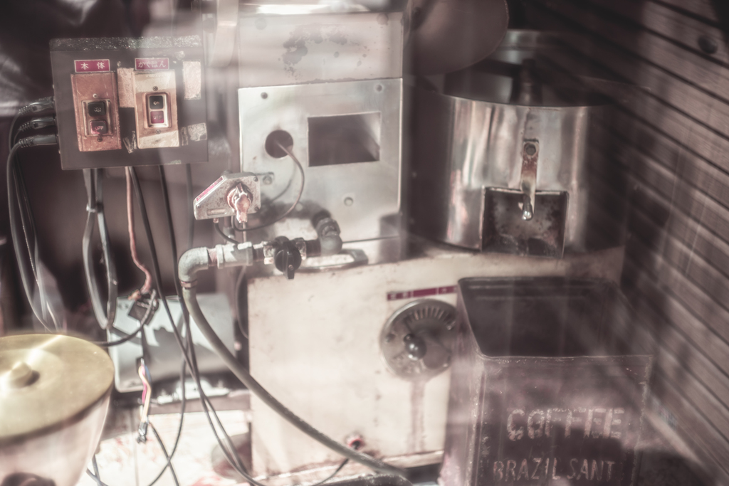 大掛かりなコーヒー焙煎機
