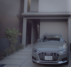 グレーの家にグレーの車