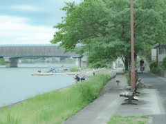 瀬田川沿いの遊歩道