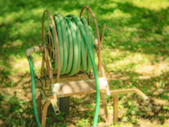 一輪車型水撒き機