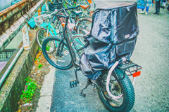 太いタイヤに太いチェーン