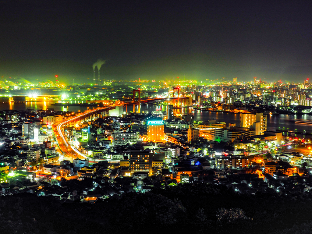 高塔山より北九州市の夜景