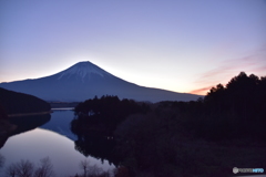 田貫湖の朝