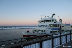 砕氷船オーロラ２の帰港