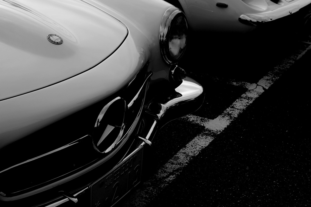 old mercedes monochrome world