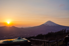 夕暮れの富士山