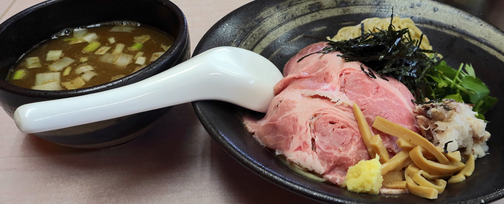 中華そば『よしかわ』 まぐろつけそば大盛