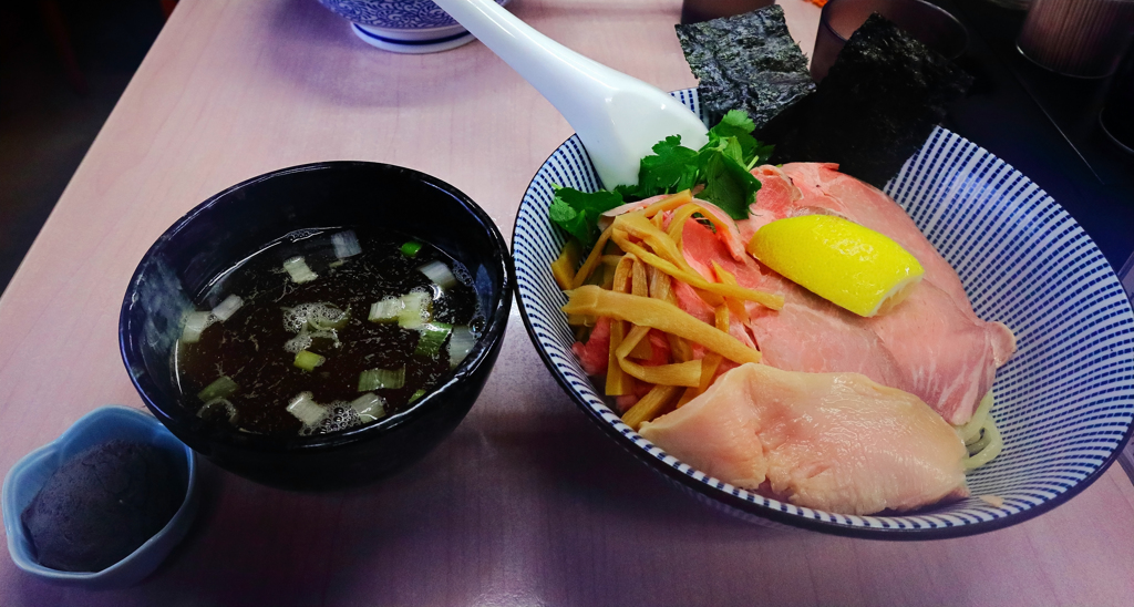 中華そば よしかわ 煮干しつけ麺（あっさり）大盛