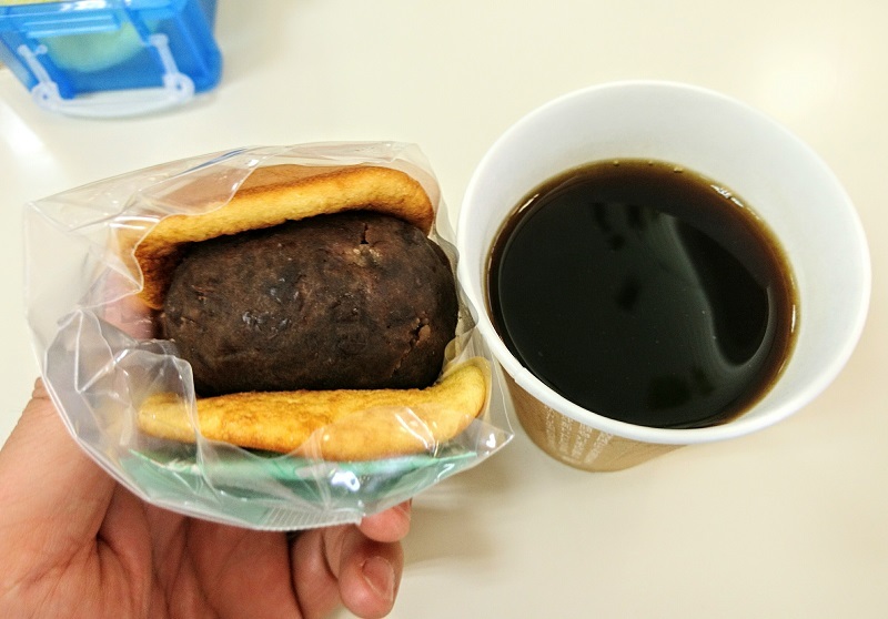 特製どら焼き　と珈琲　煎じる