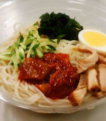 ファミマ　盛岡風冷麺　