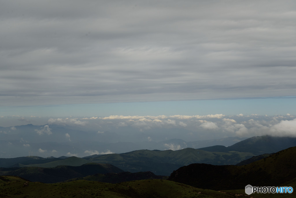 雲海の上に雲