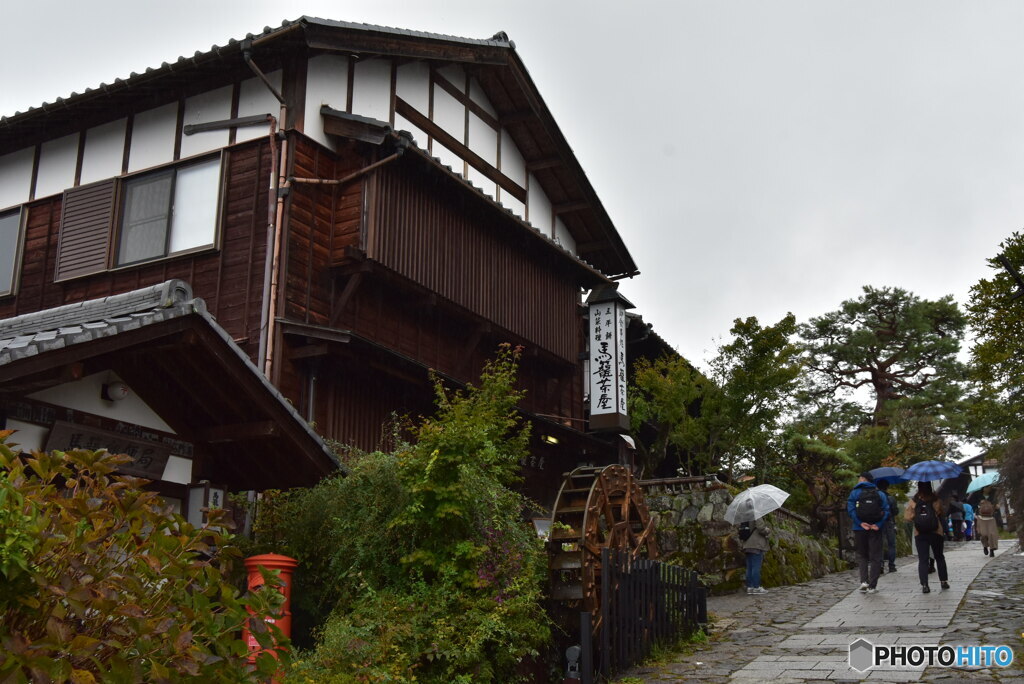 秋雨の木曽路　馬籠宿