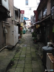 路地裏
