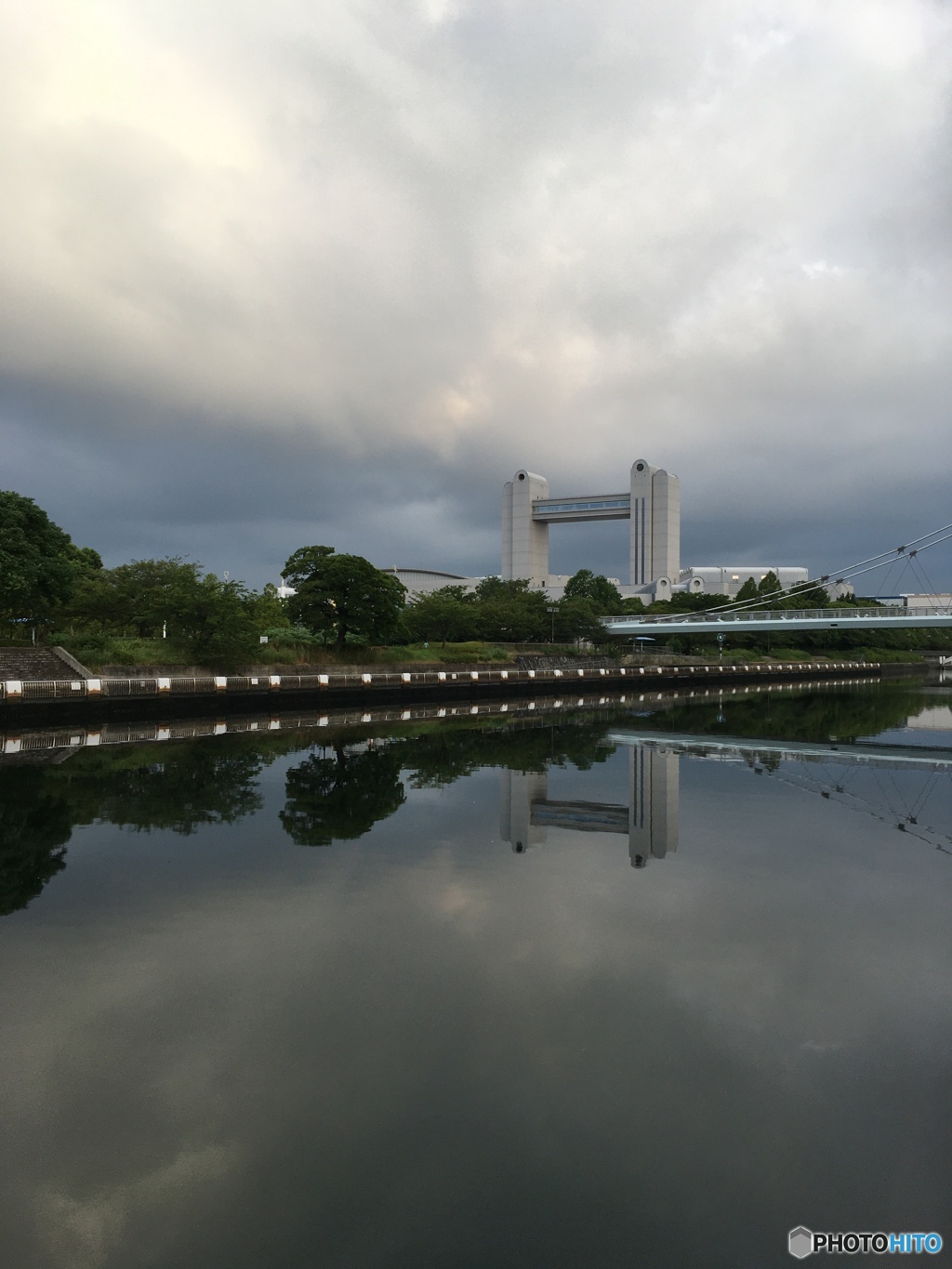 ひと雨来ないかなぁ