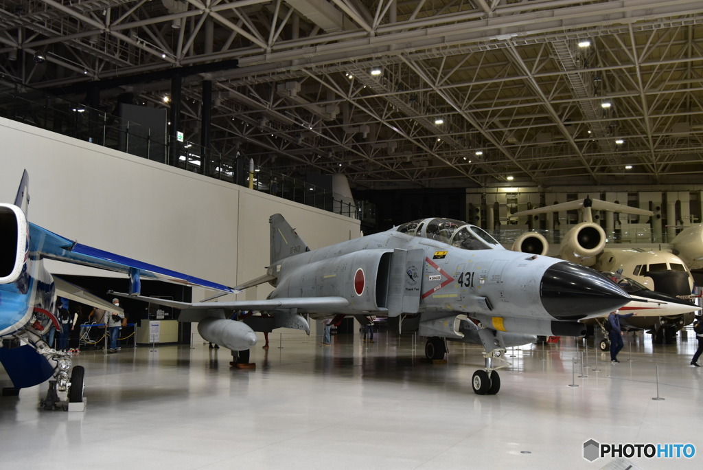 F4 ファントム