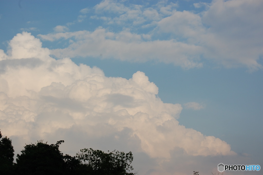 夏雲