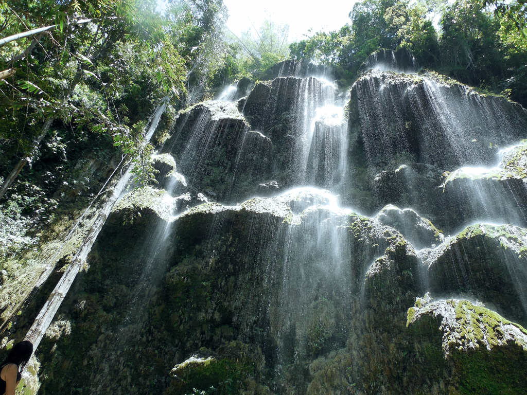 ツマログの滝