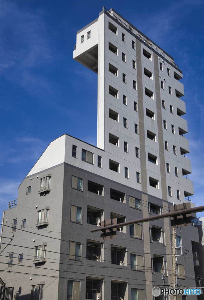 変なマンション