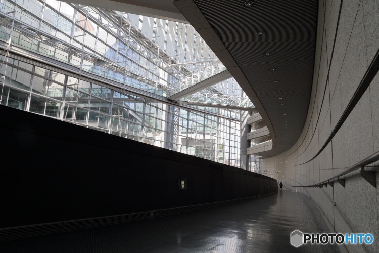 東京国際フォーラムのスロープ