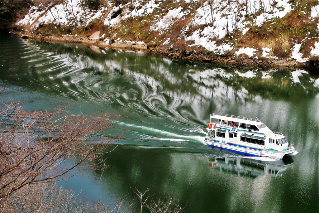 緑の湖（うみ）