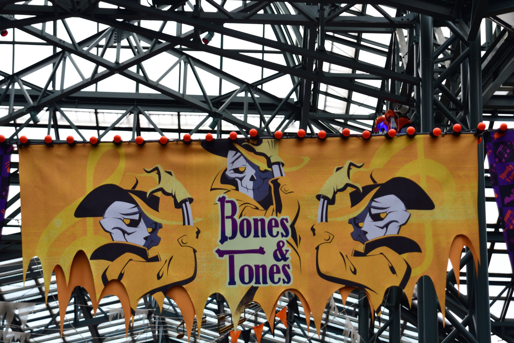Bones & Tones …Disney's HALLOWEEN 2017より