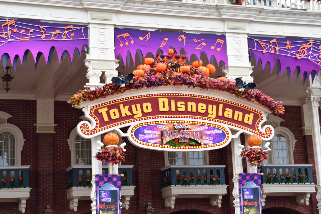 お約束(;^_^A　…Disney's HALLOWEEN 2017より