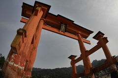 厳島神社鳥居　広角