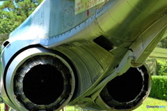 F-1排気口