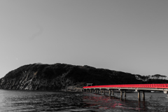 雄島にかかる朱色大橋