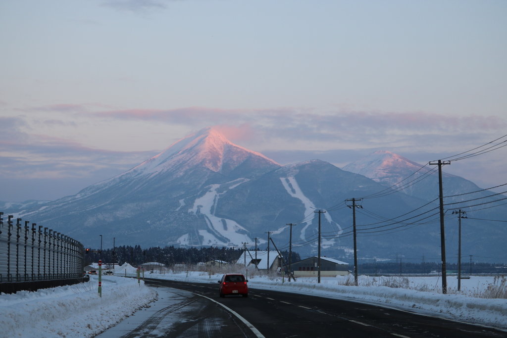 朝焼けの磐梯山