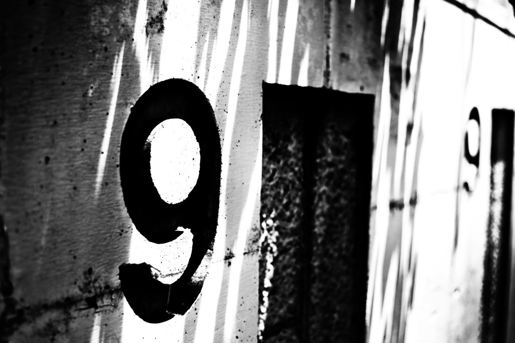 ＮＩＮＥ