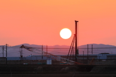 日が沈む