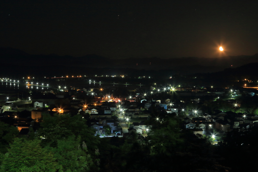 月の出