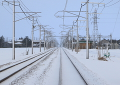 駅に停車中の電車