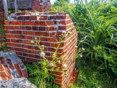 初代津堅島灯台遺構