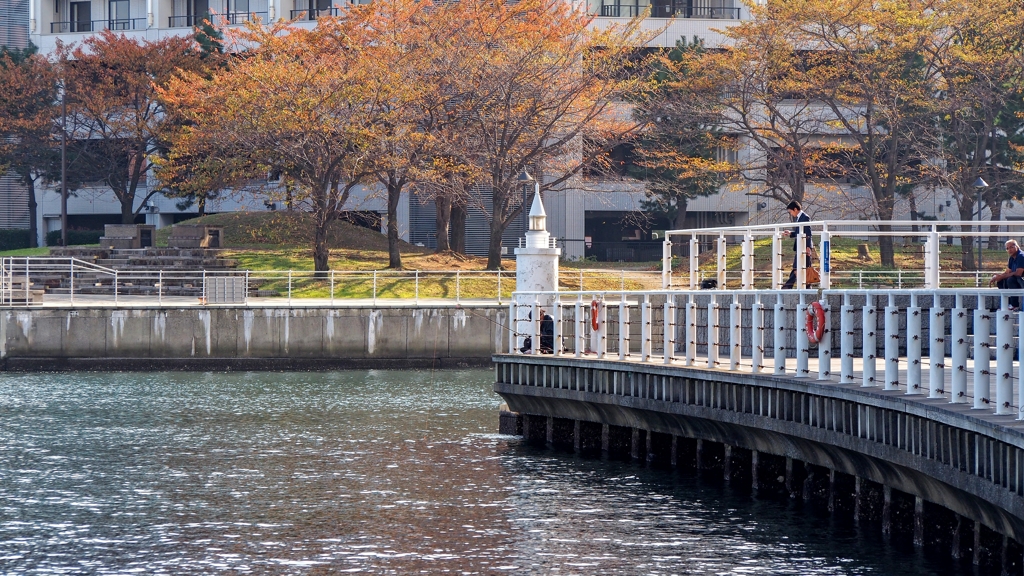 横浜白灯台