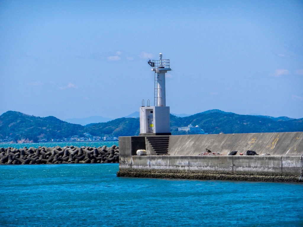 菅島港北防波堤灯台