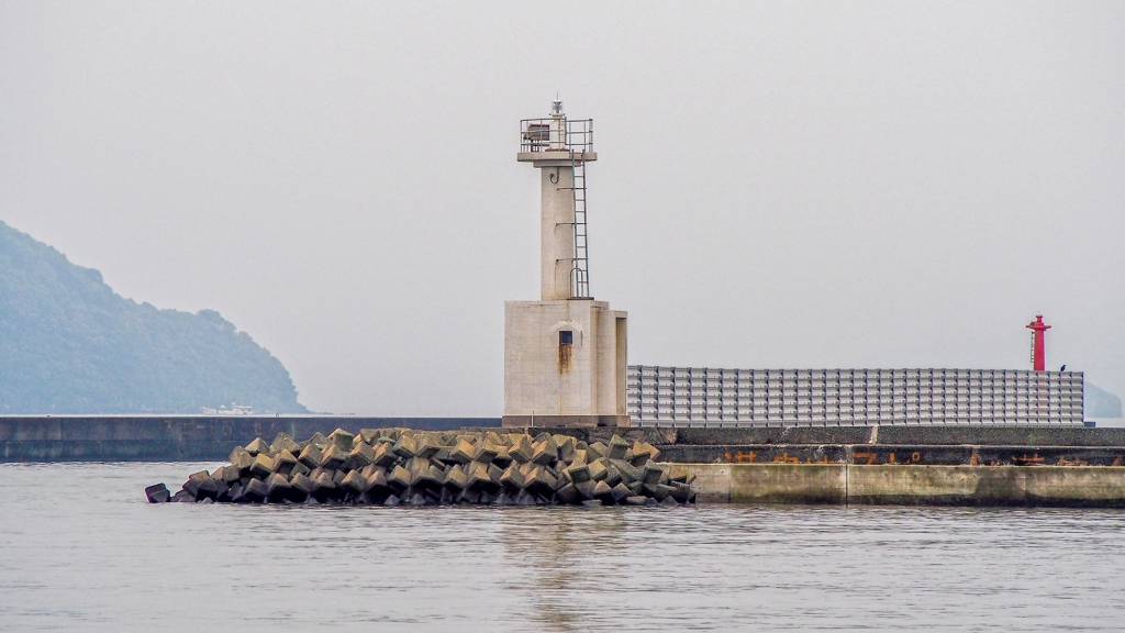 志賀島港西防波堤灯台