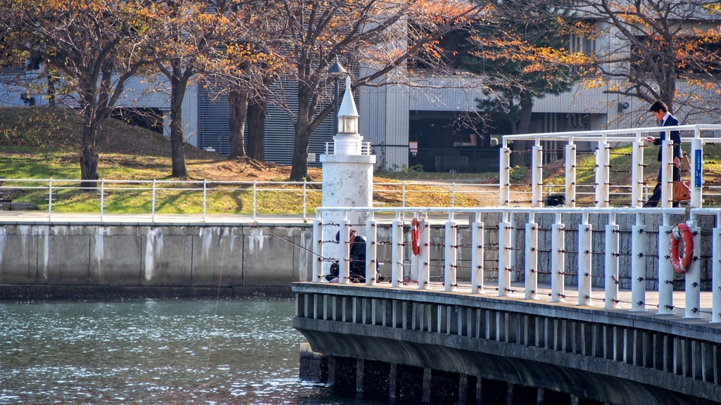 横浜白灯台