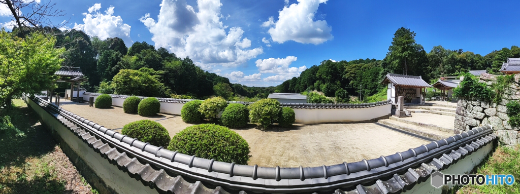 真夏の参道