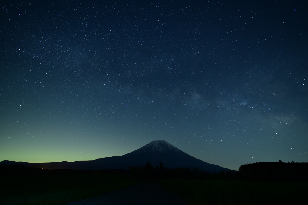 星空と富士山