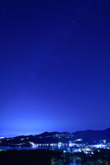 湖畔と星空