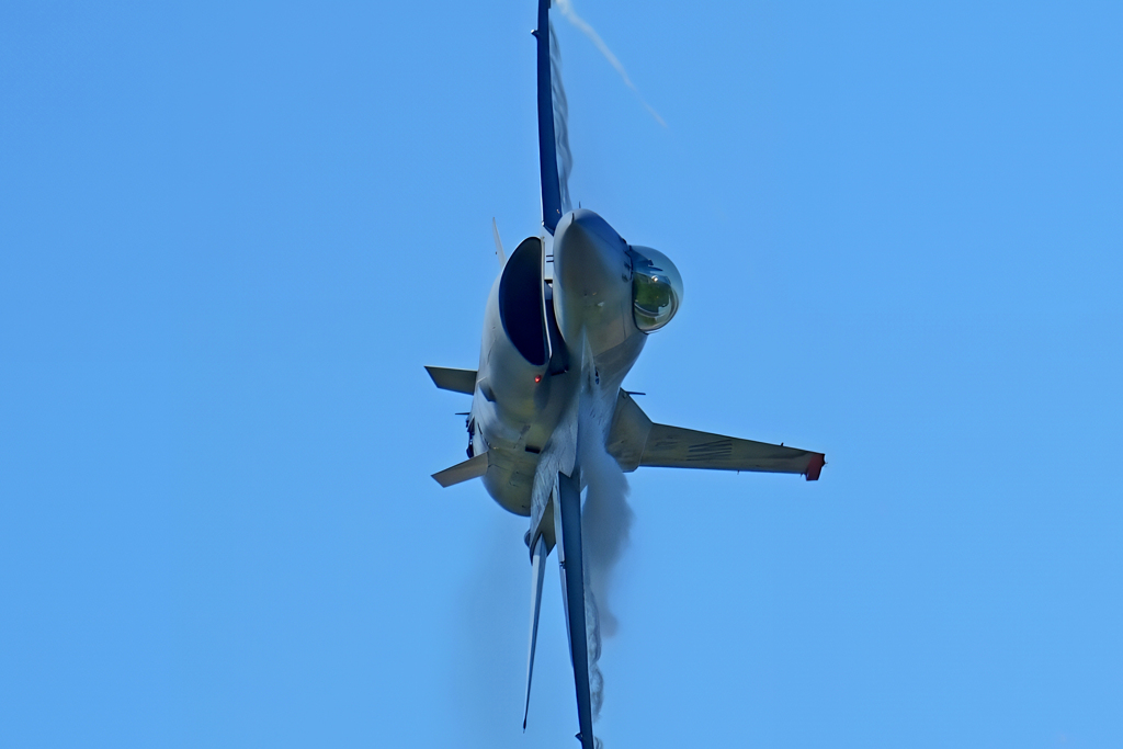 F-16