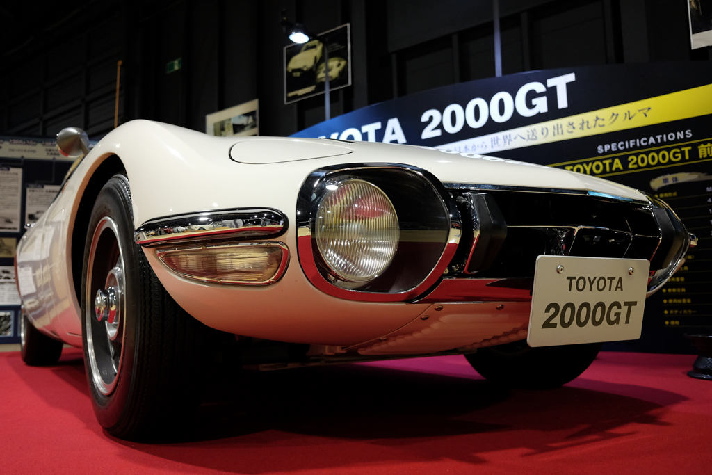 TOYOTA 2000GT 1