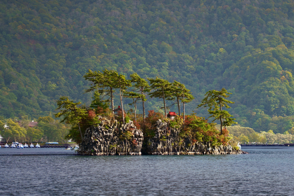 十和田湖 恵比寿大黒島