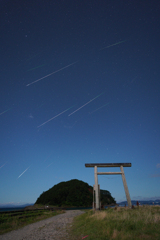 月明かりの流星群